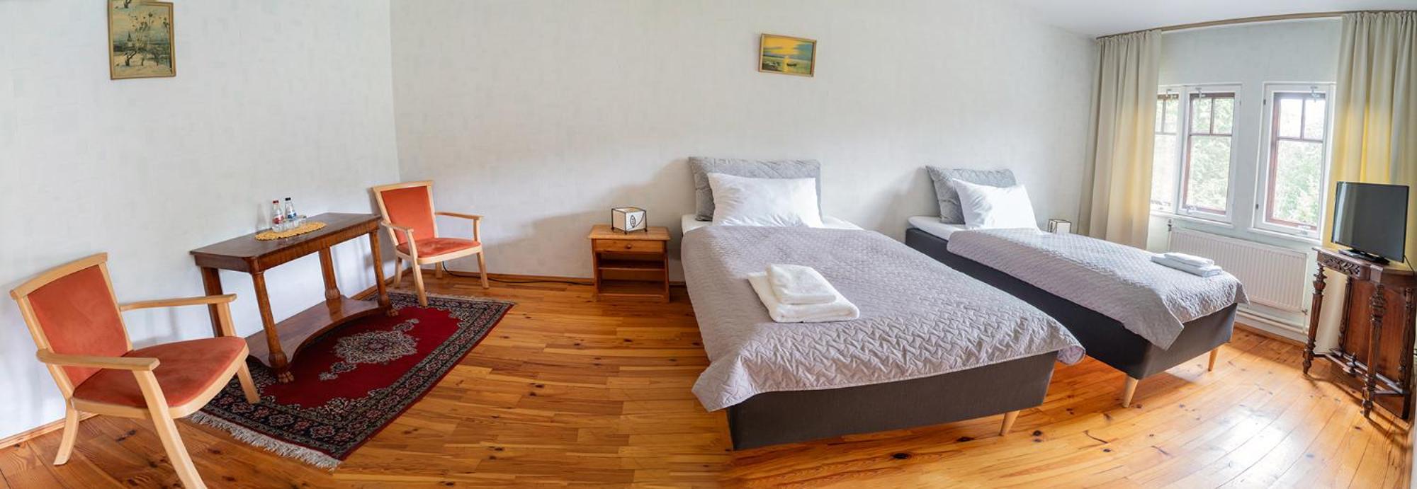 Park Hotel Bruzis スミルテネ エクステリア 写真